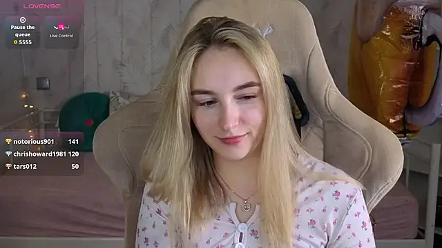 Živý XXX chat Shy_Polly