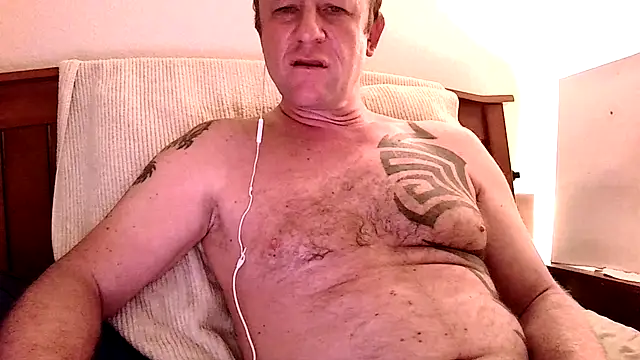 Yournaughty's Live XXX Chat