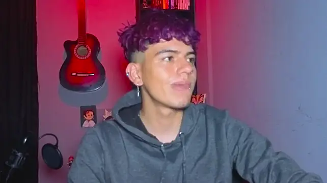 Chat XXX Live MikeyKuro