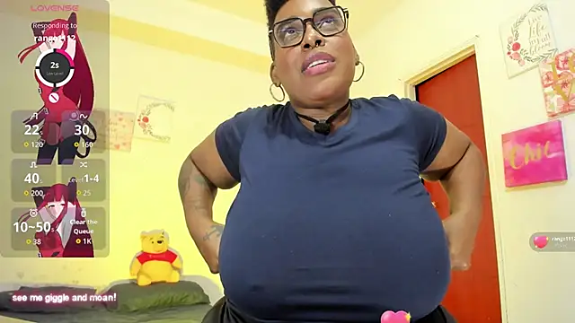 צ'אט XXX בשידור חי של DakotaSexShow