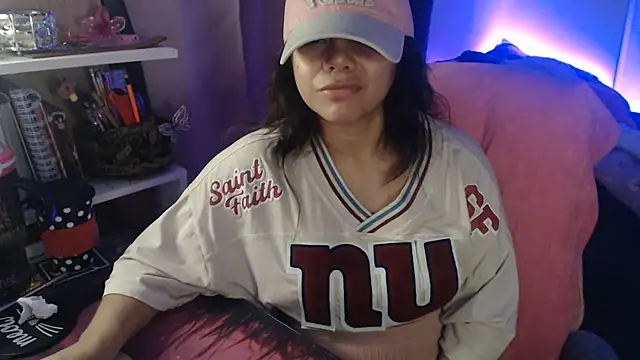 Živý XXX chat KatteAngelLat