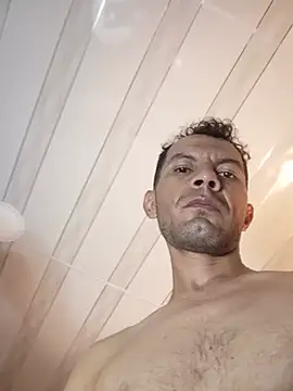 Chat XXX en directo de Skinyhot99