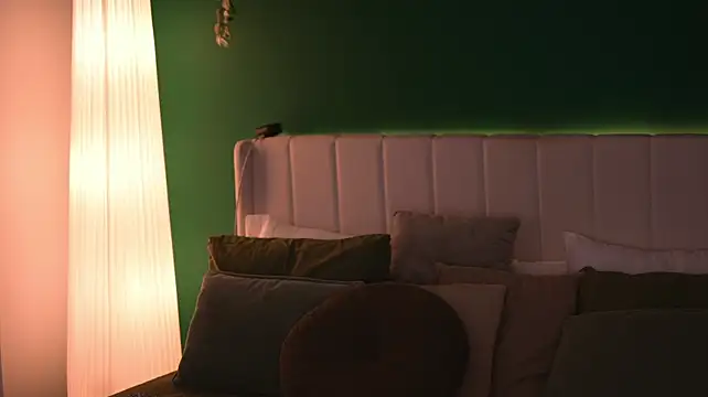 AmbersFlame - Peek here and there while I BJ😈😏
