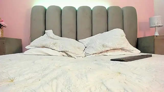 AaronNewmann's Live XXX Chat