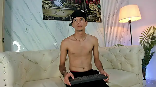 BIG_AVENGERS' Live XXX Chat