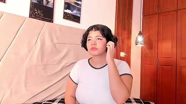 XXX chat uživo modela StuffBunny