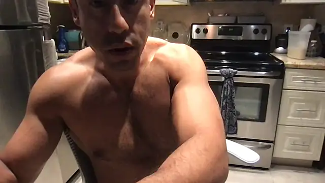 BigGuyMuscle XXX чат на живо