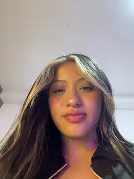 Estefanii- - FIRST SQUIRT FOR DADDY PLEASE 😈🔥💦