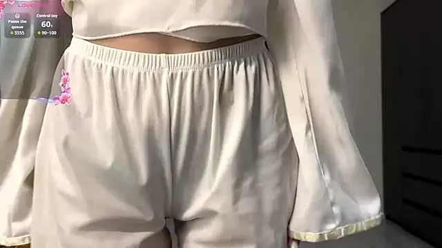 ZaidaSchwarten - underboobies <3