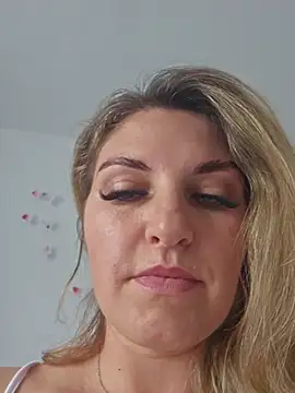Bianca_Ella - make me happy