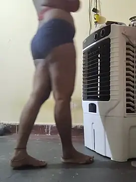 Chat XXX ao vivo de Couple-deshi35