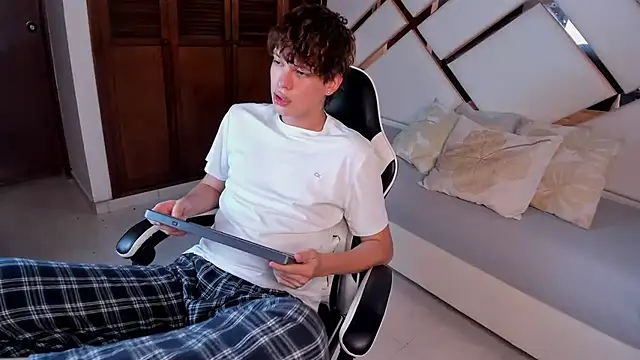 XXX chat uživo modela Nicola_hard