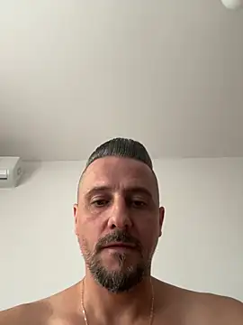Chat +18 de InsaneMattt ao vivo