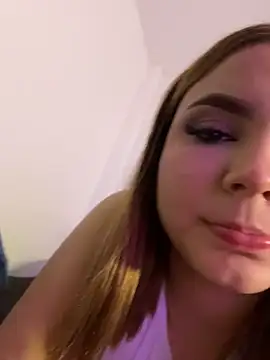 Chat XXX ao vivo de Bella01_