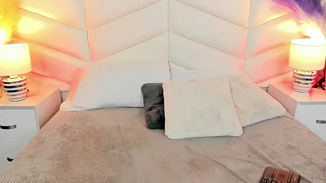 XXX chat uživo modela luna_keller