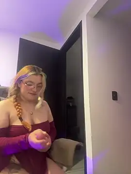 Sophia_Weest99: απευθείας συνομιλία ΧΧΧ