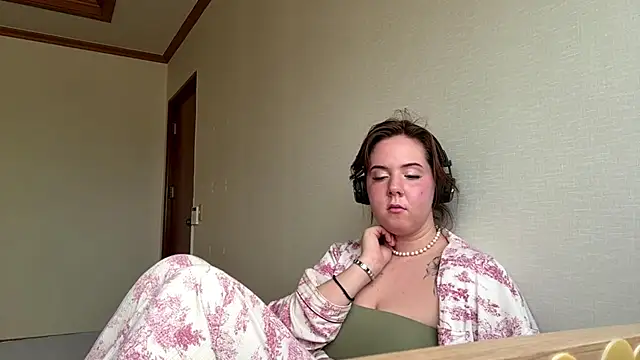 XXX chat uživo modela AmieOkuniewski