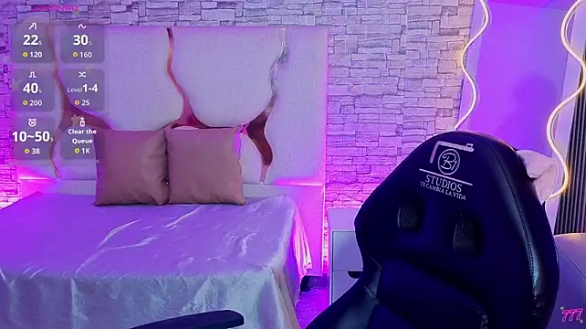 XXX chat uživo modela cloe_1tay