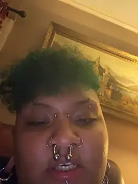 צ'אט XXX בשידור חי של MetalFacedKunt