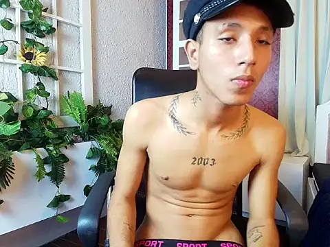 ArisStonne's Live XXX Chat