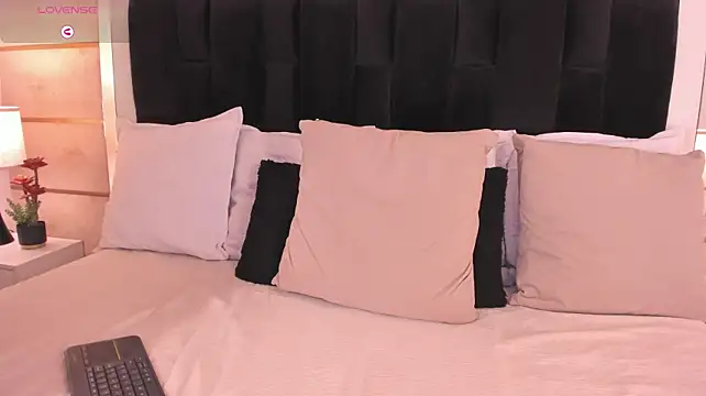 دردشة Crystal_Rose__ الجنسية المباشرة