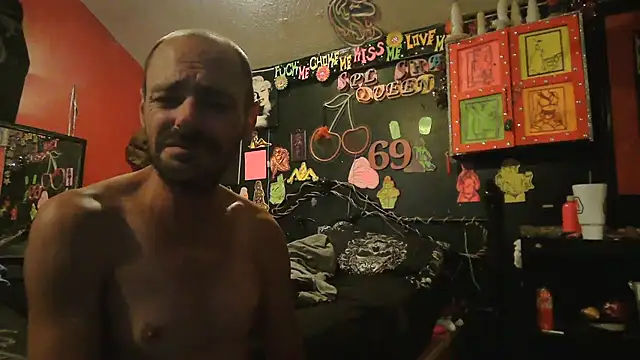 DaddyAndSplashQueen Chat XXX in diretta