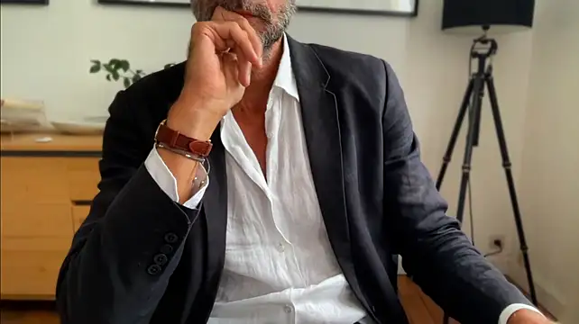 mecchaude Adlı Modelin Canlı XXX Sohbeti
