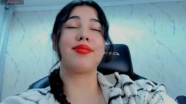 Diara_1an - FINgErING PussY