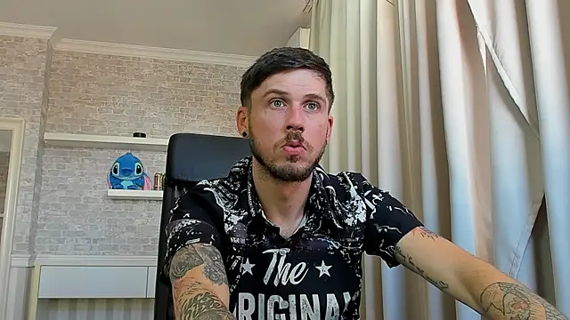 JonahShaw Chat XXX live