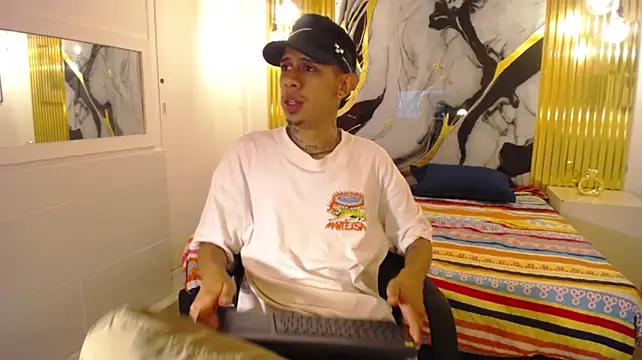 skyline_ryan Webcam-Show
