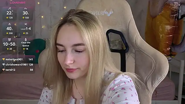 צ'אט XXX בשידור חי של Shy_Polly