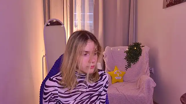 MilanaRayy Chat XXX in diretta
