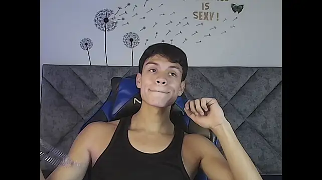XXX chat uživo modela Kairo_Tentation