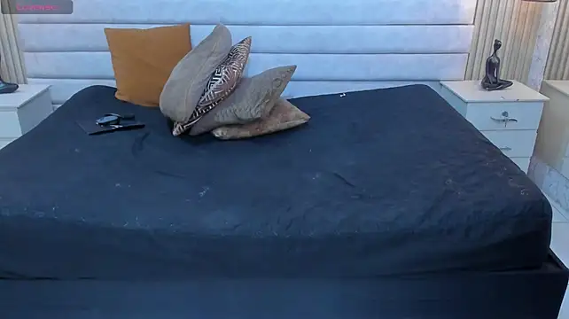 XXX chat uživo modela AngelaCoffee