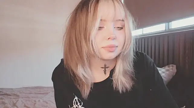 yumi_charm: онлайн-секс-чат