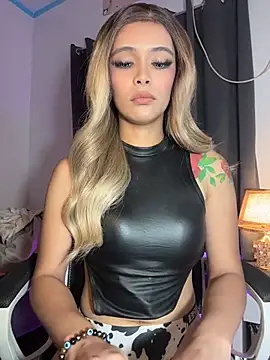 MajesticKitana's Live XXX Chat