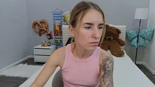 DeboraHorny 即時 XXX 聊天