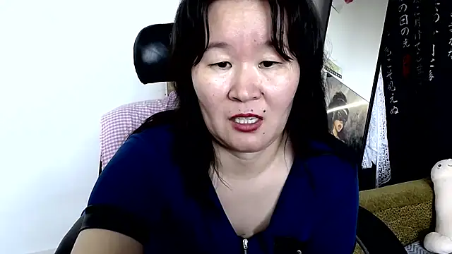 XXX chat uživo modela Akira_xx