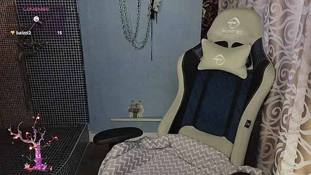 CatiClik - dildo in the pussy