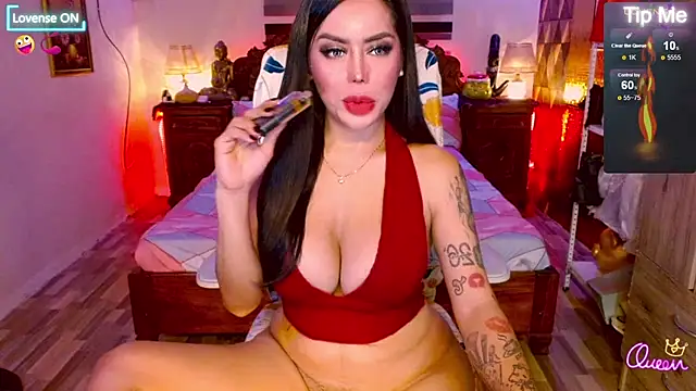 _QueenGoddess_ Chat XXX in diretta
