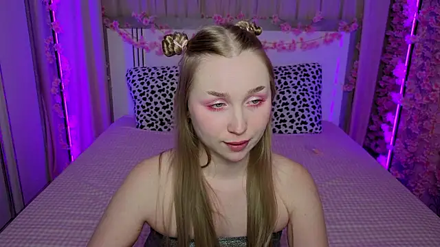 LilyStarlight's Live XXX Chat