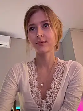 Chat +18 de LunaRase ao vivo
