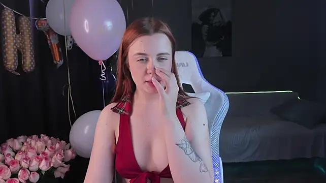 Amber_Gaze Adlı Modelin Canlı XXX Sohbeti