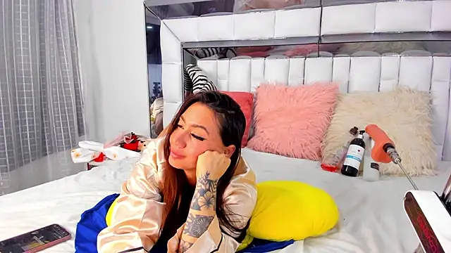 Rebecagoldene - fuck tits