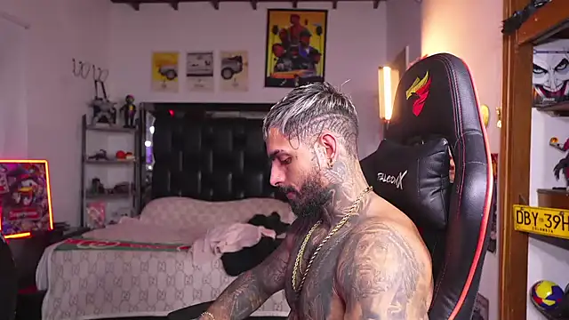 Czat XXX na żywo – logan_hugh8