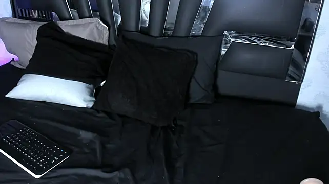 XXX chat uživo modela Lex_Sky