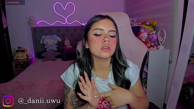 Chat XXX ao vivo de CuteDani_
