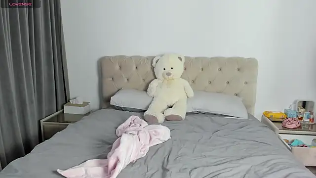 Chat +18 de InnesBella ao vivo