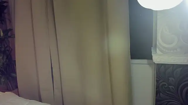 Eve_queen_