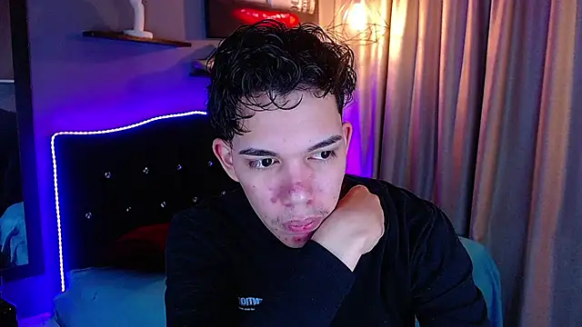 Chat XXX en directo de haku_nayro